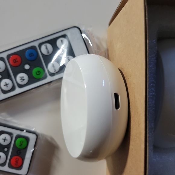 Under cabinet kitchen lights - Picture 4 of 8